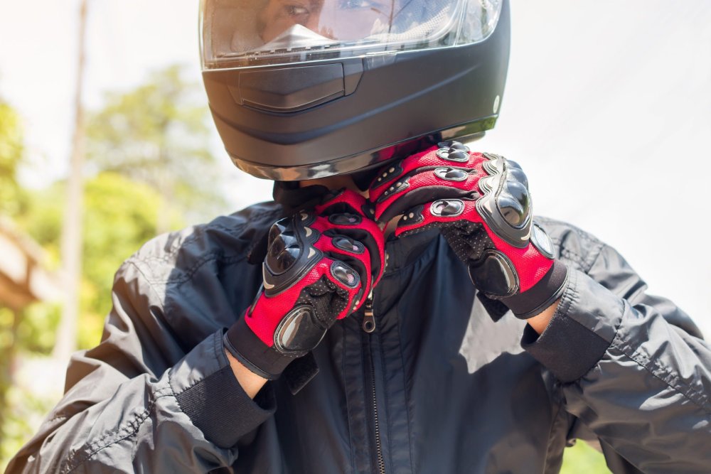 How Effective Are Motorcycle Helmets, Gloves, And Boots For Preventing Motorcycle Accident Deaths or Serious Injury
